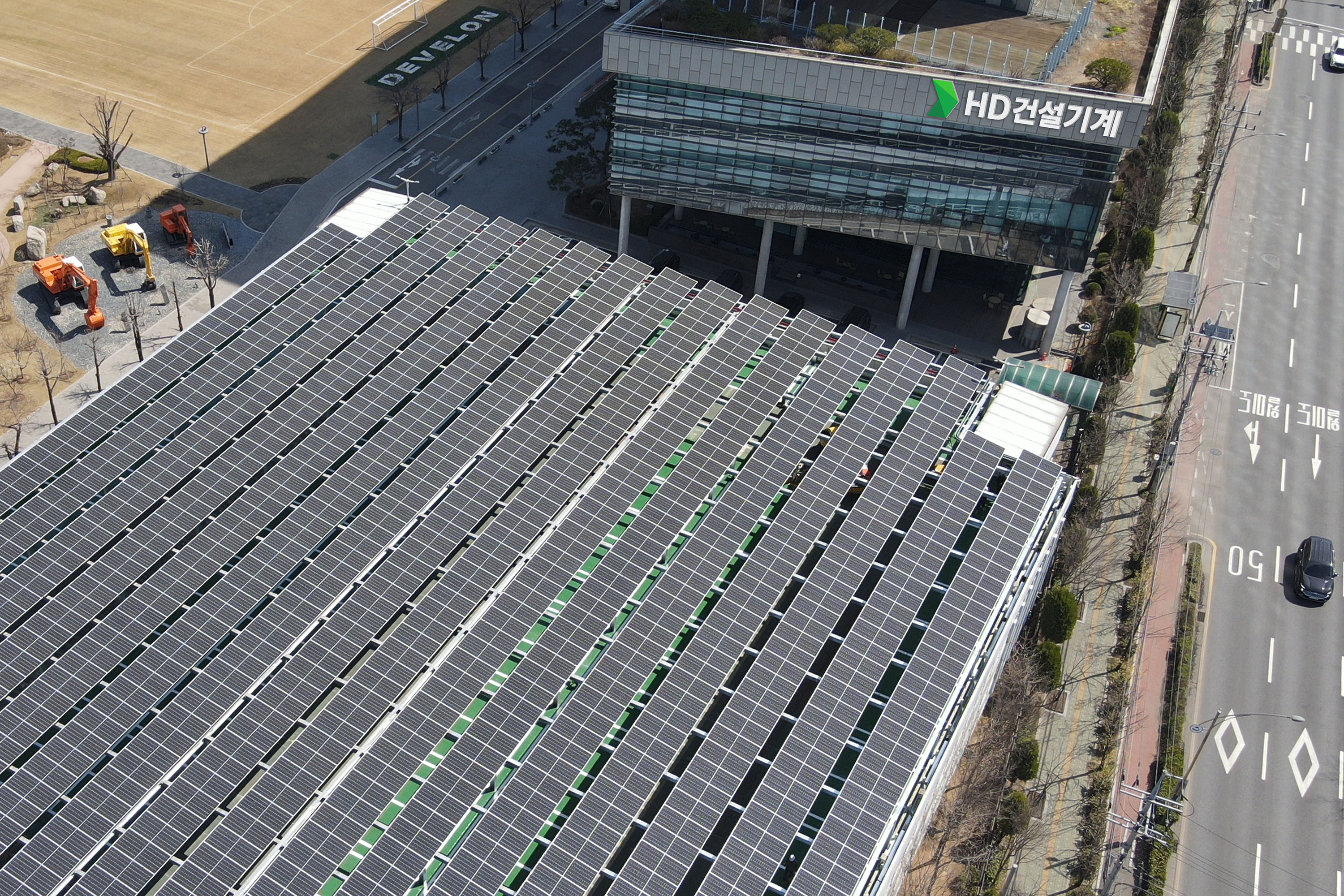 [HD Construction Equipment]🌏🌳 We are proud to announce that HD Construction Equipment&rsquo;s Incheon Campus has achieved a 100% waste recycling rate, earning UL Solutions&rsquo; highest Zero Waste to Landfill 